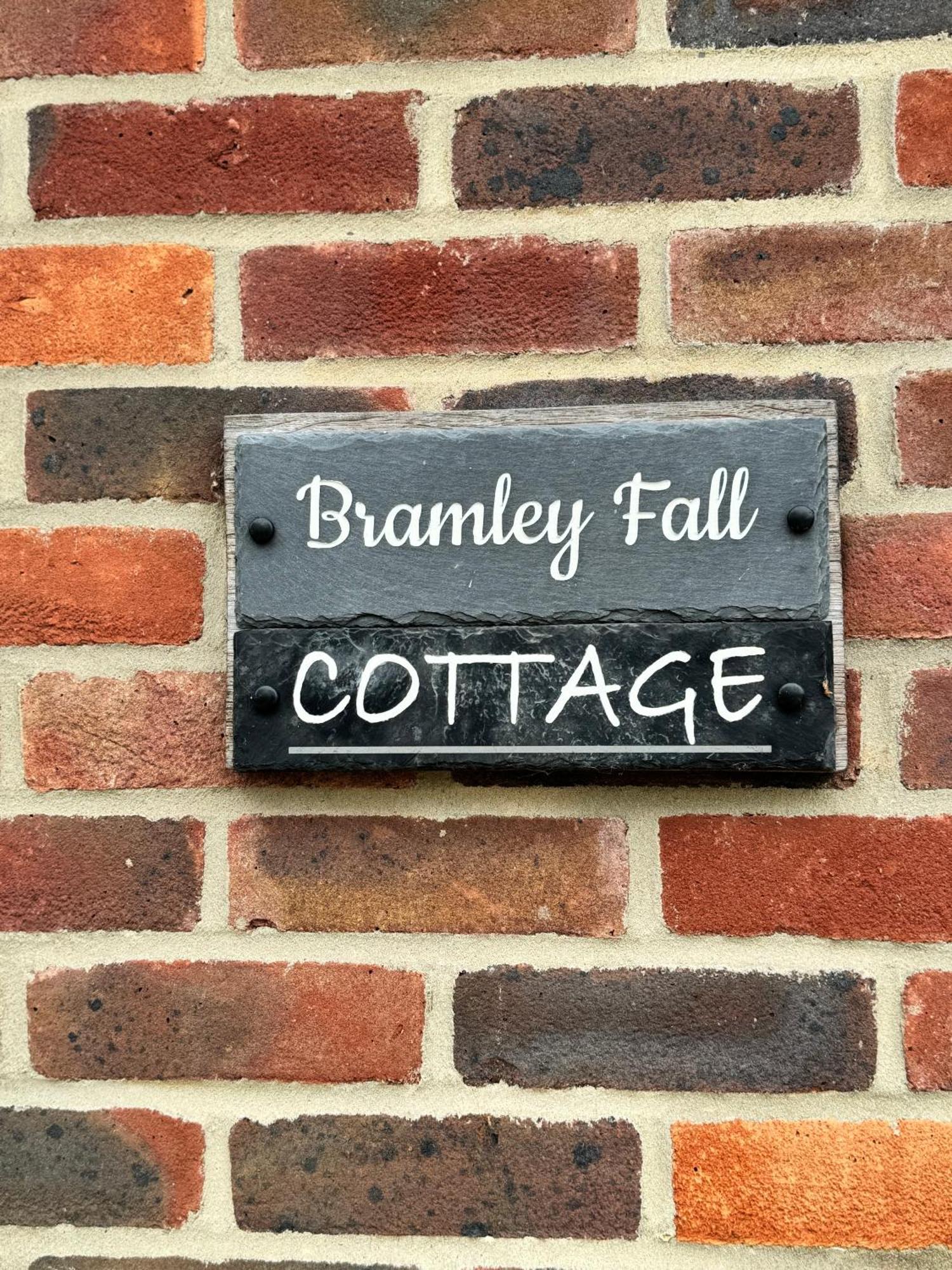 Bramley Fall Cottage: Rural Retreat near Sandy Beach Chichester Exterior photo